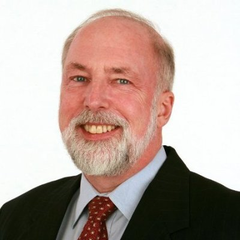 headshot of Stephen Hannabury, cofounder of edHEALTH
